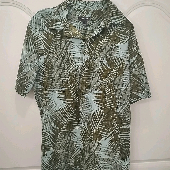 Van Heusen Green and Brown Leaf Print Men's Shirt - Picture 1 of 3